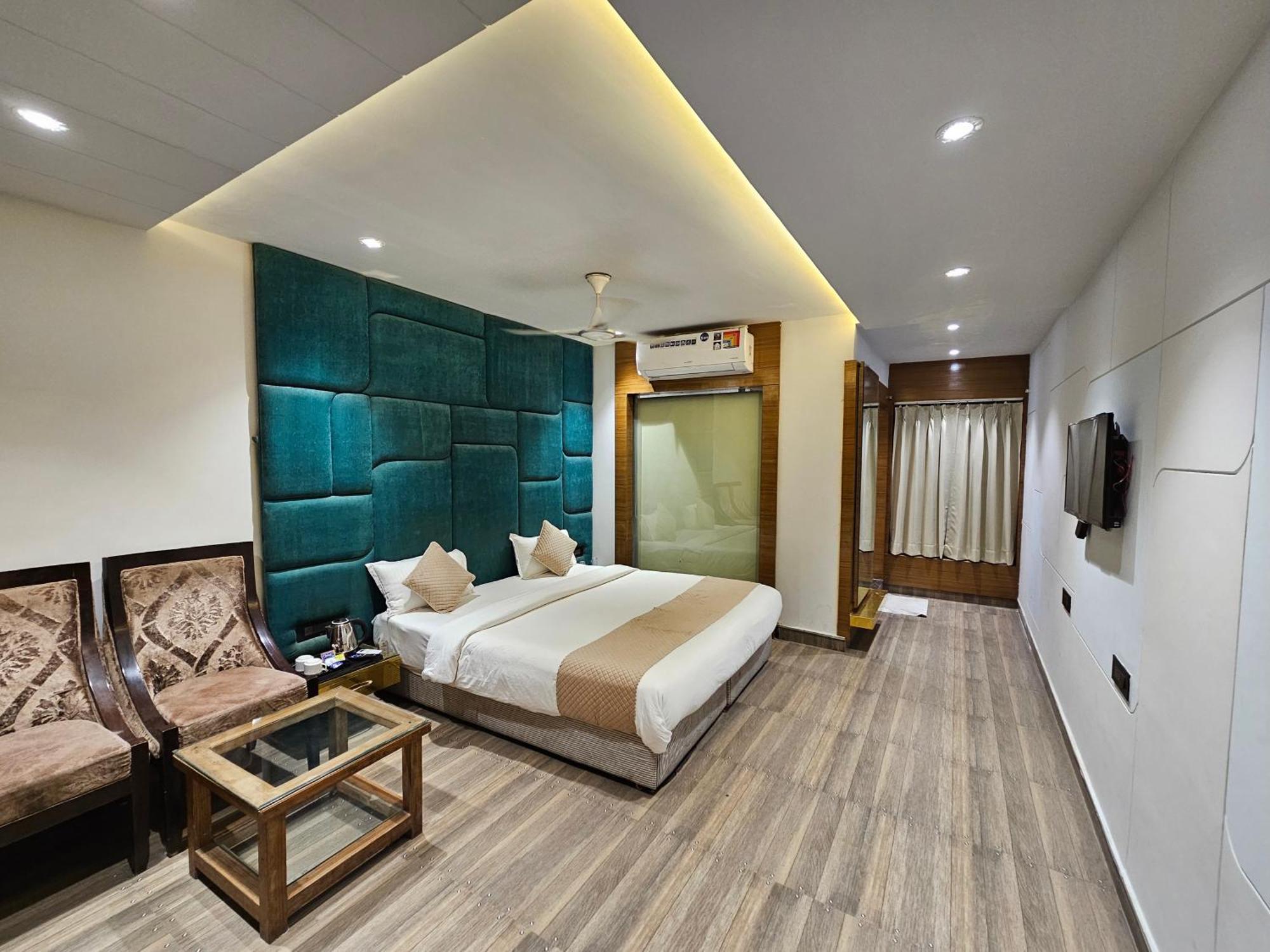 Hotel Mk Vivanta Gwalior Exterior foto